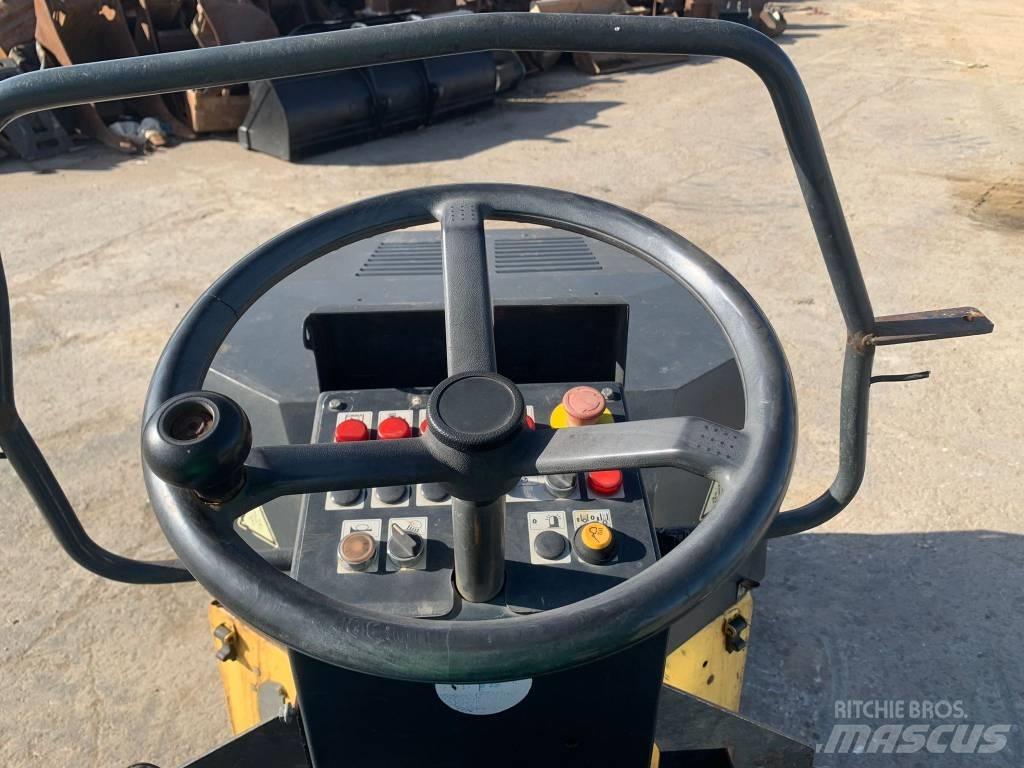 Bomag BW 120 AD-3 Dvojni valjarji