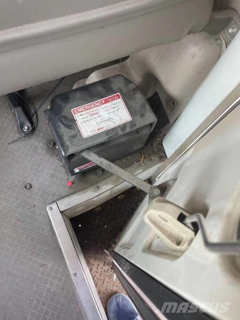 Toyota Coaster Bus Mini avtobusi