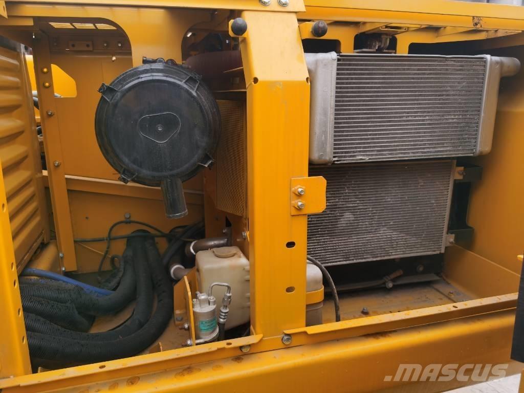 Komatsu PC220-7 Bagri goseničarji
