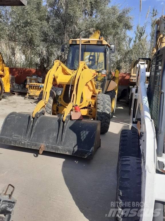 JCB 2DXSM Kolesni nakladalci