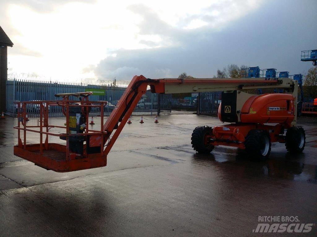 JLG 800AJ Zglobne dvižne ploščadi
