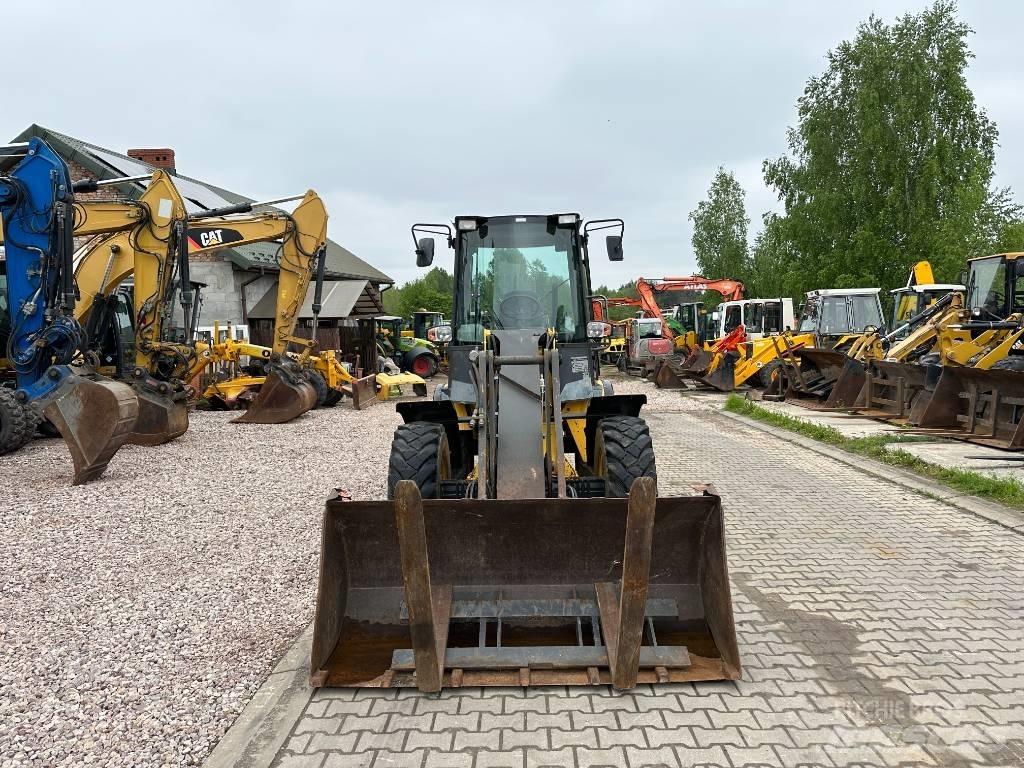 New Holland W 70 TC Kolesni nakladalci