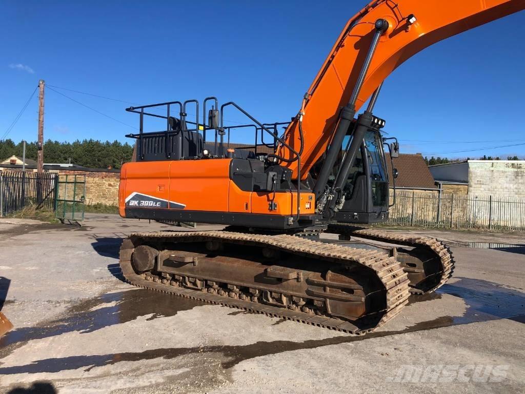 Doosan DX 300 LC Bagri goseničarji