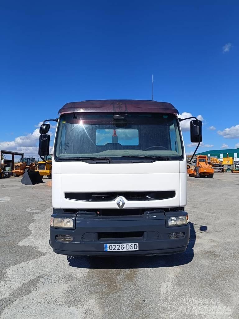 Renault 320 DCI Tovornjaki z žerjavom