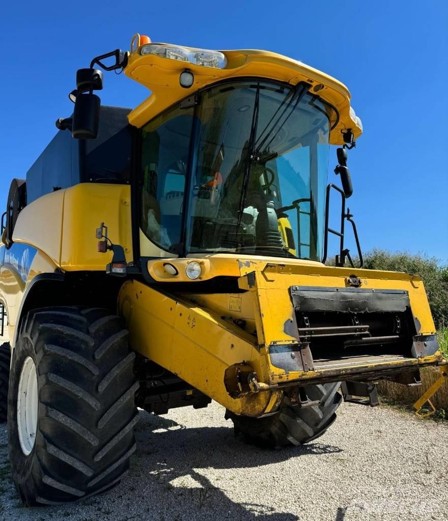 New Holland CX 760 Kombajni