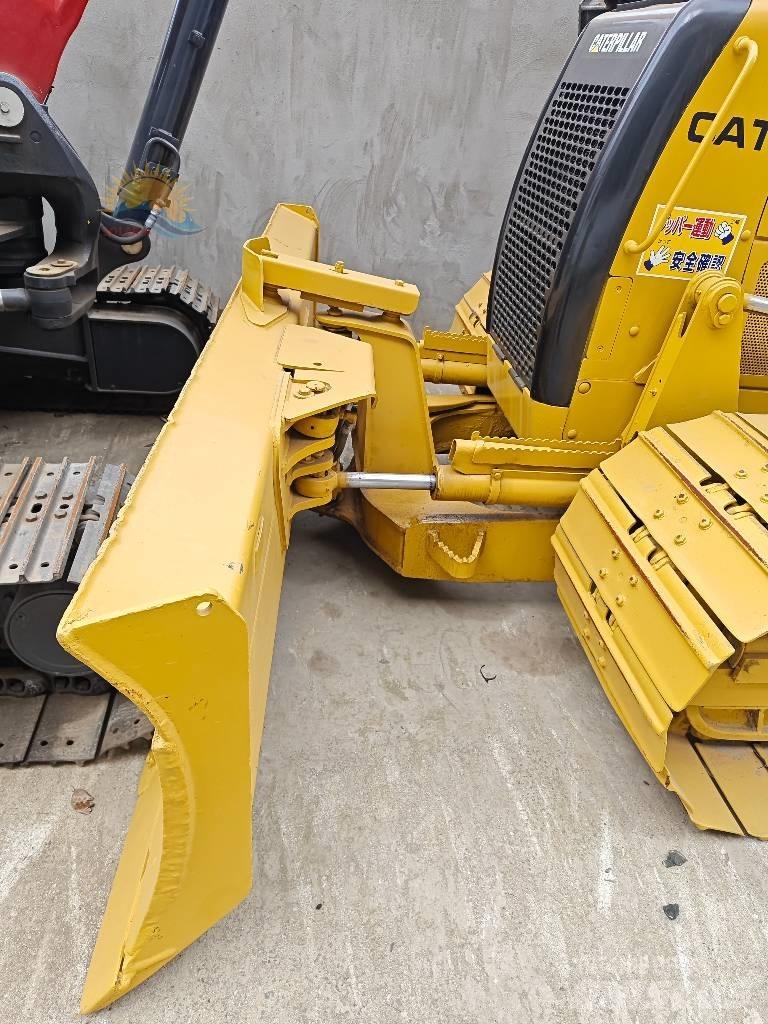 CAT D 5 K Buldožerji goseničarji