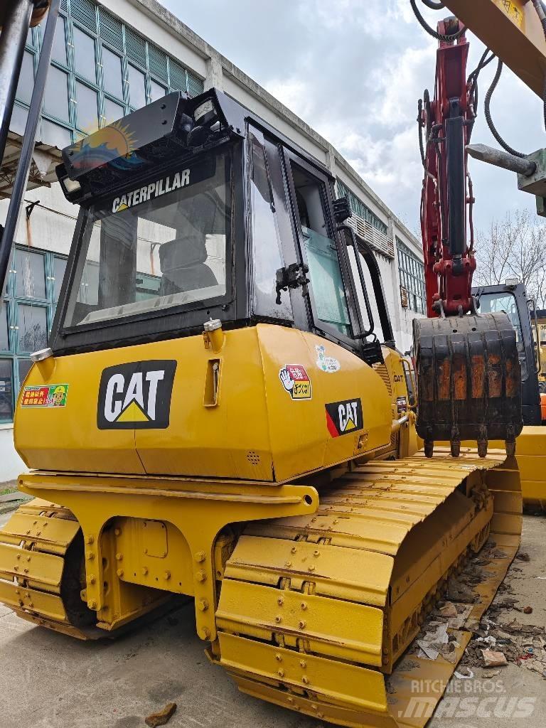 CAT D 5 K Buldožerji goseničarji