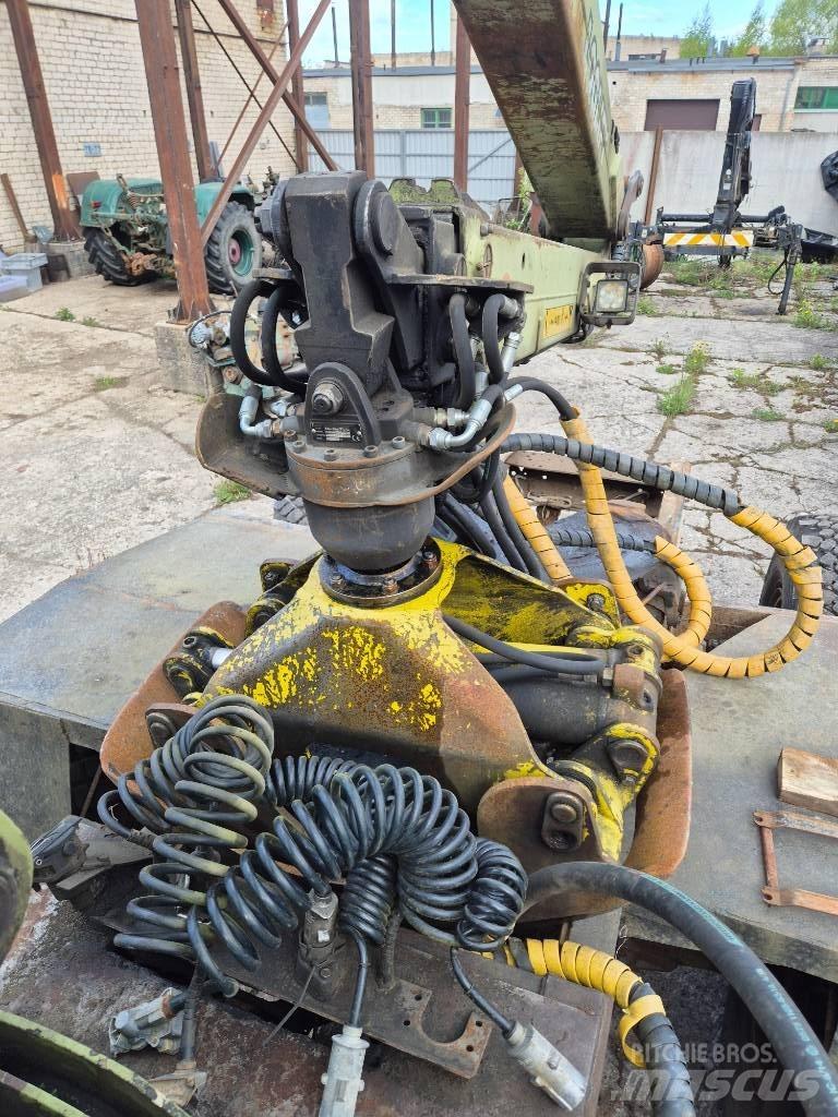 Loglift 82S Žerjavi za hlode