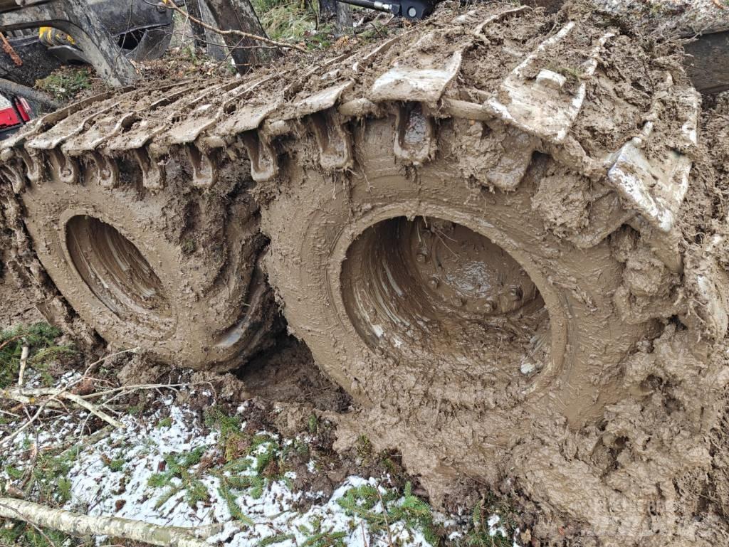 Komatsu 845 Forwarderji