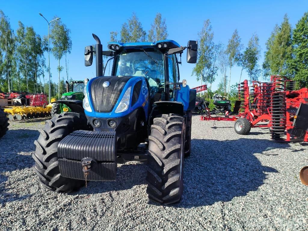 New Holland T 7.230 Traktorji
