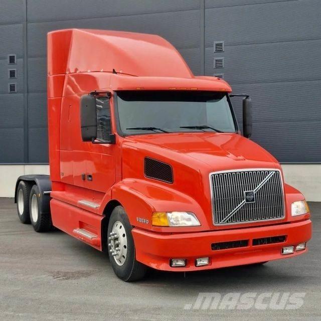 Volvo VNL-4 Vlačilci