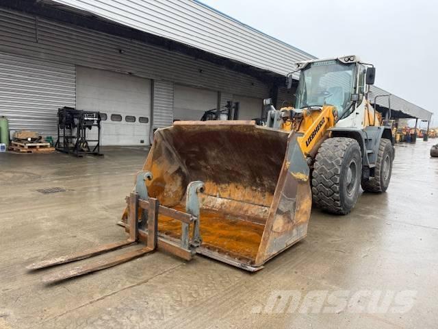 Liebherr L 538 Kolesni nakladalci