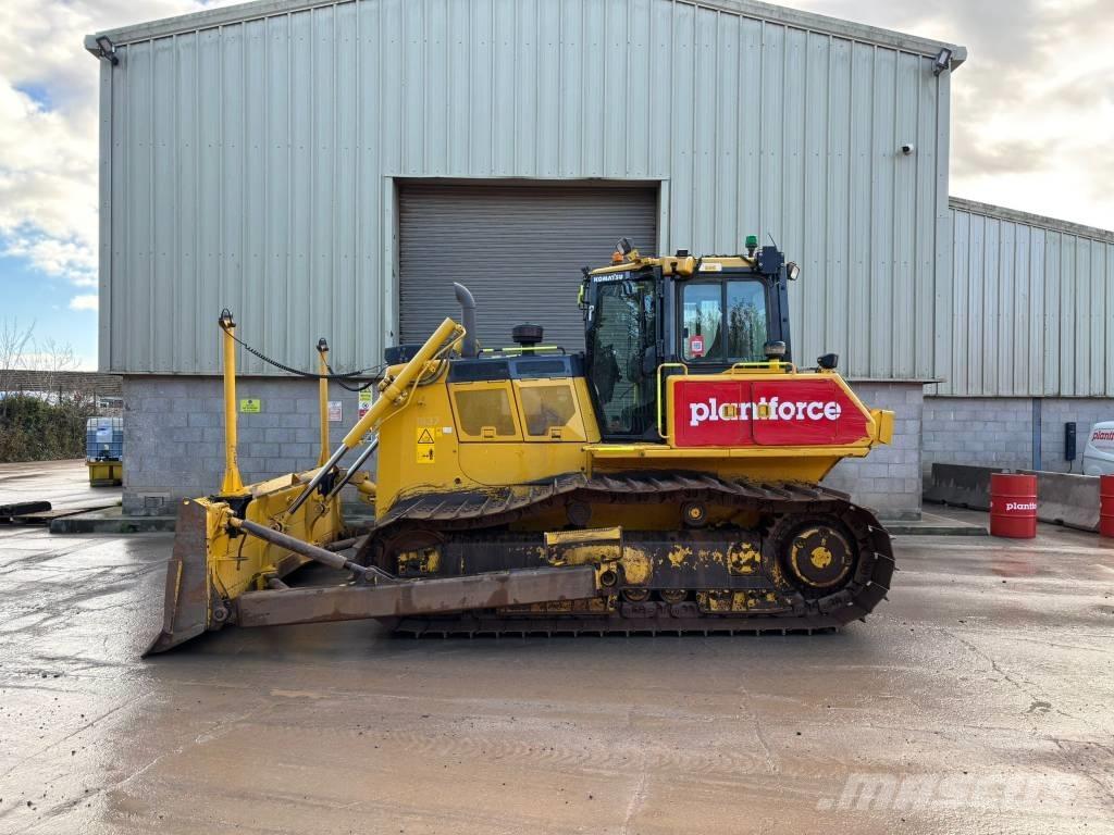 Komatsu D65PX-18E0 Buldožerji goseničarji