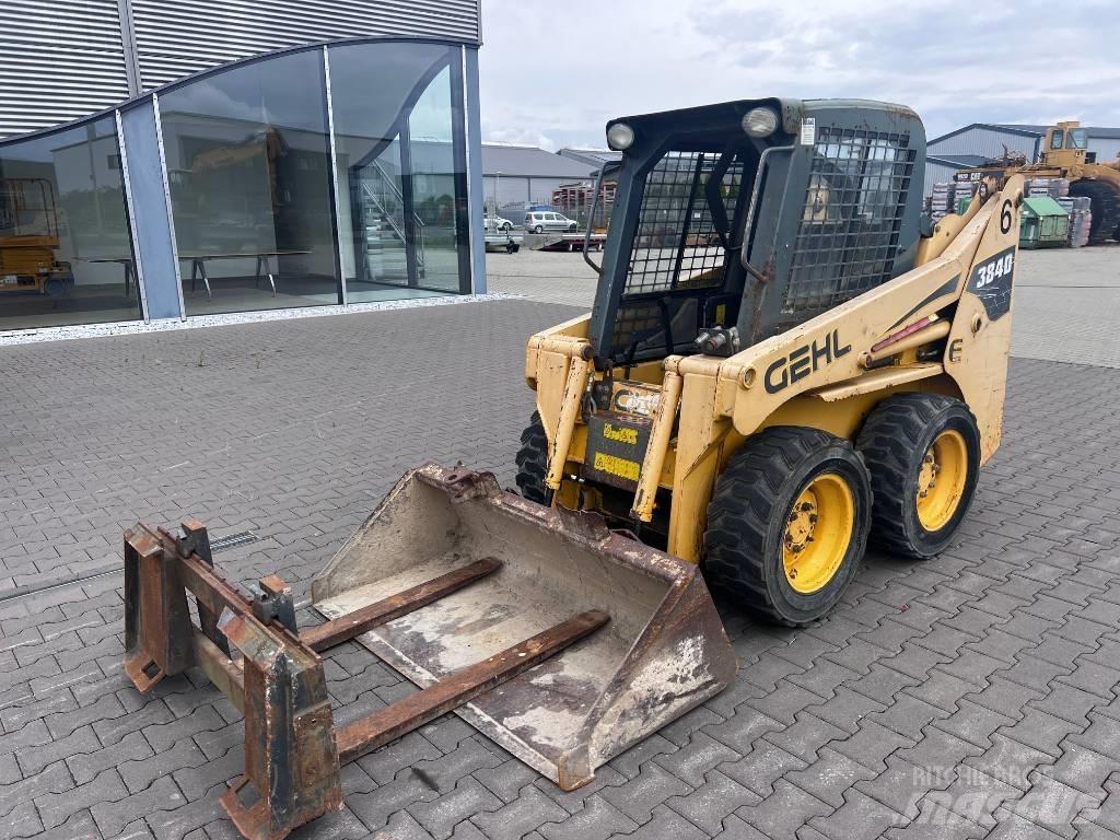Gehl 3840 E Skid steer mini nakladalci