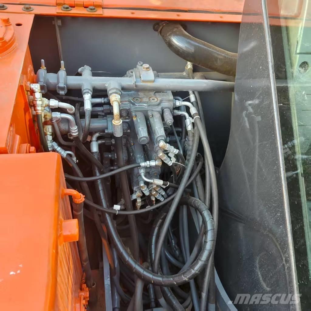 Hitachi ZX 60 Mini bagri <7t