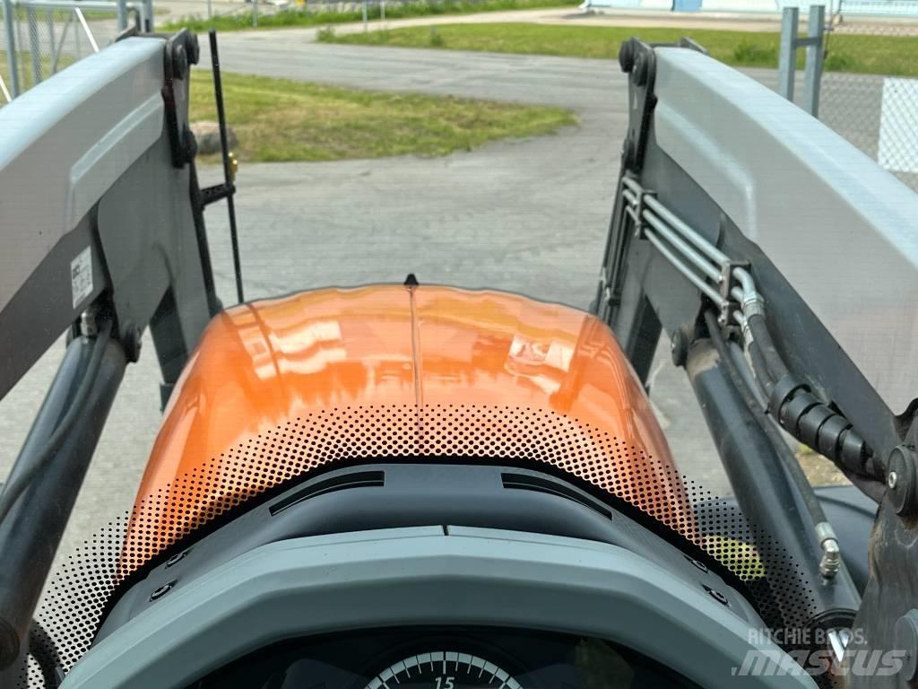 Valtra T174 Traktorji