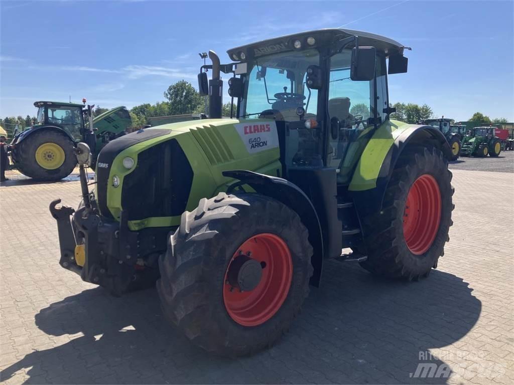 CLAAS Arion 640 Traktorji