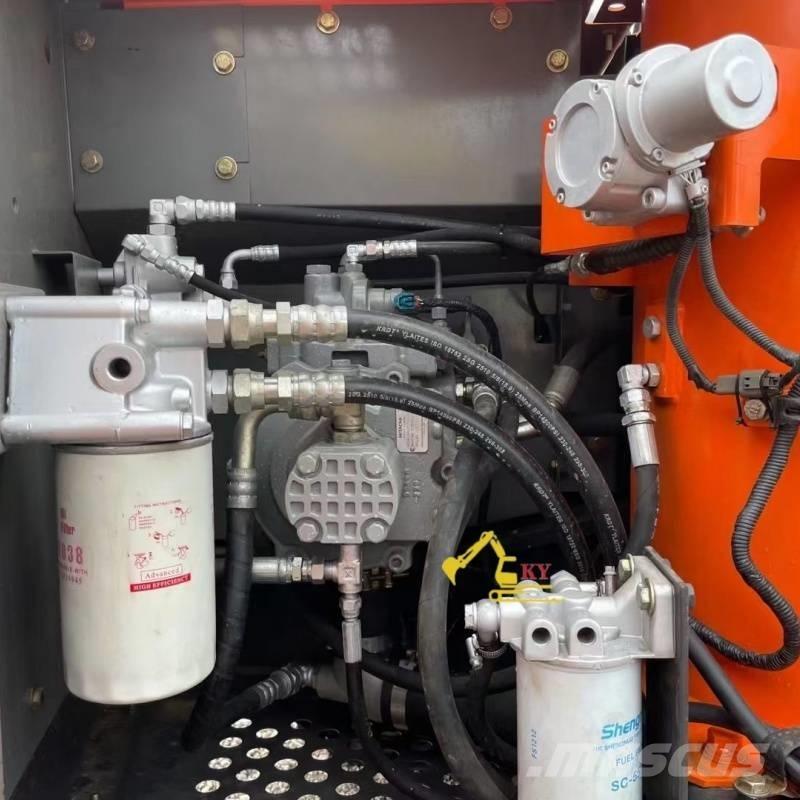 Hitachi 120 Bagri goseničarji