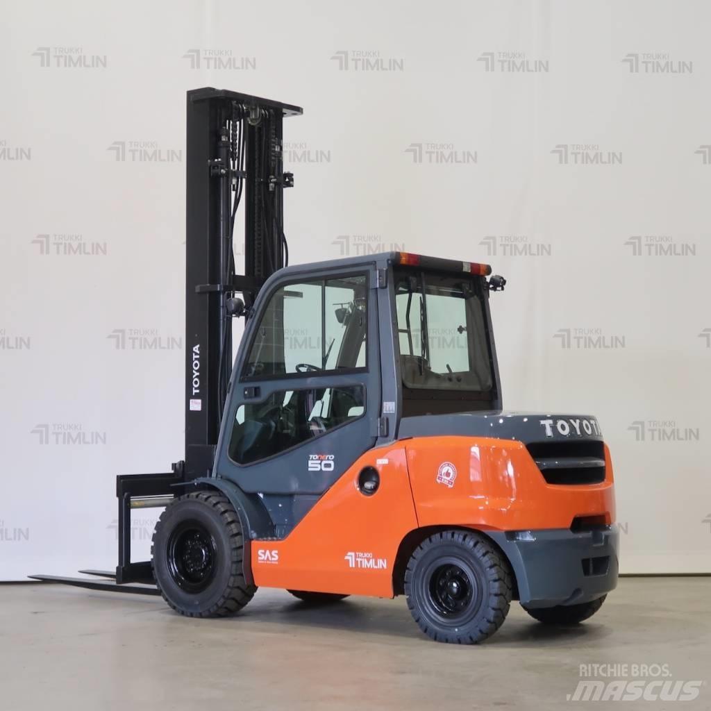 Toyota 40-8FD50N Dizelski viličarji