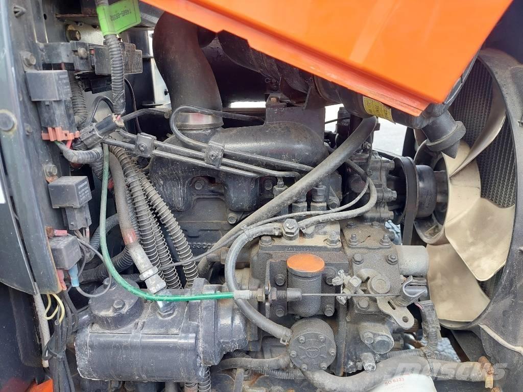 Kioti CK 2810 HST Manjši traktorji