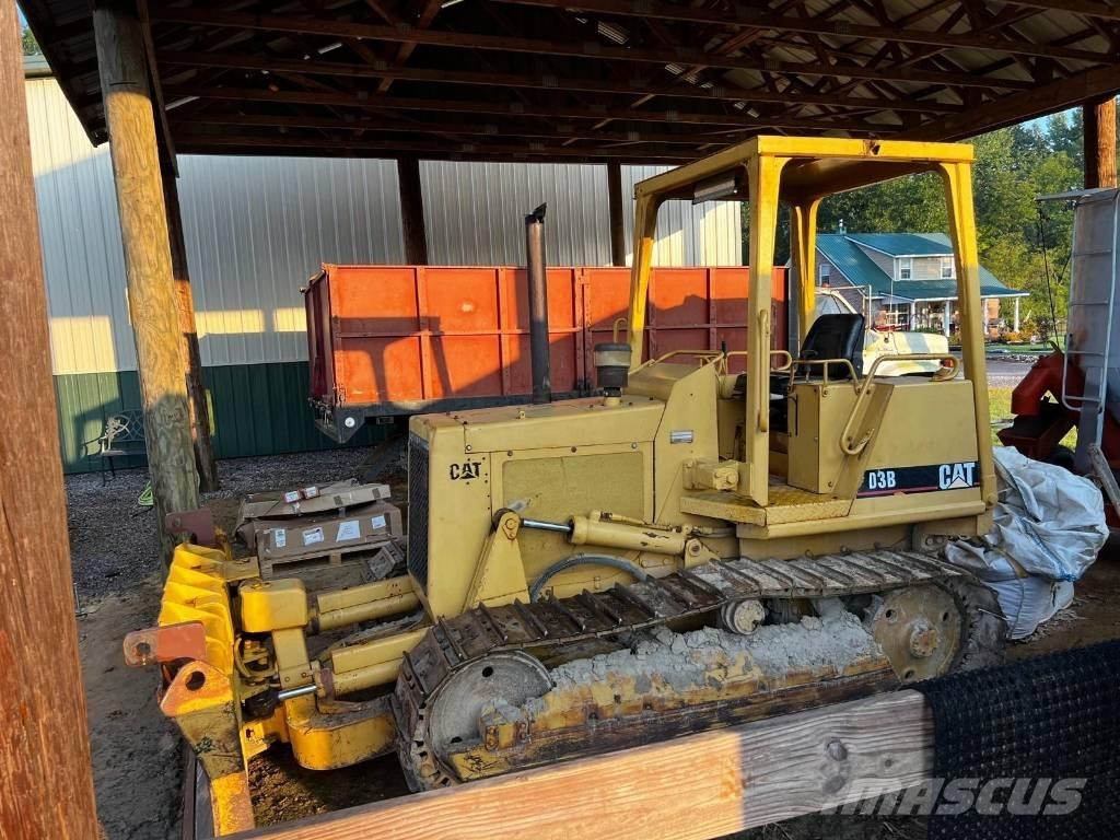 CAT D 3 B Buldožerji goseničarji
