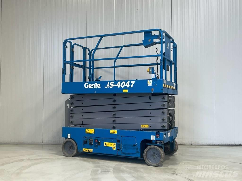 Genie GS-4047 Škarjaste dvižne ploščadi