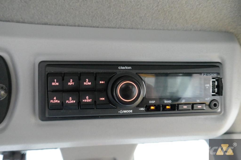 CAT 930M Kolesni nakladalci