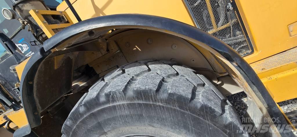 CAT 962 H Kolesni nakladalci