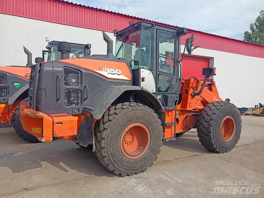 Hitachi ZW150 Kolesni nakladalci
