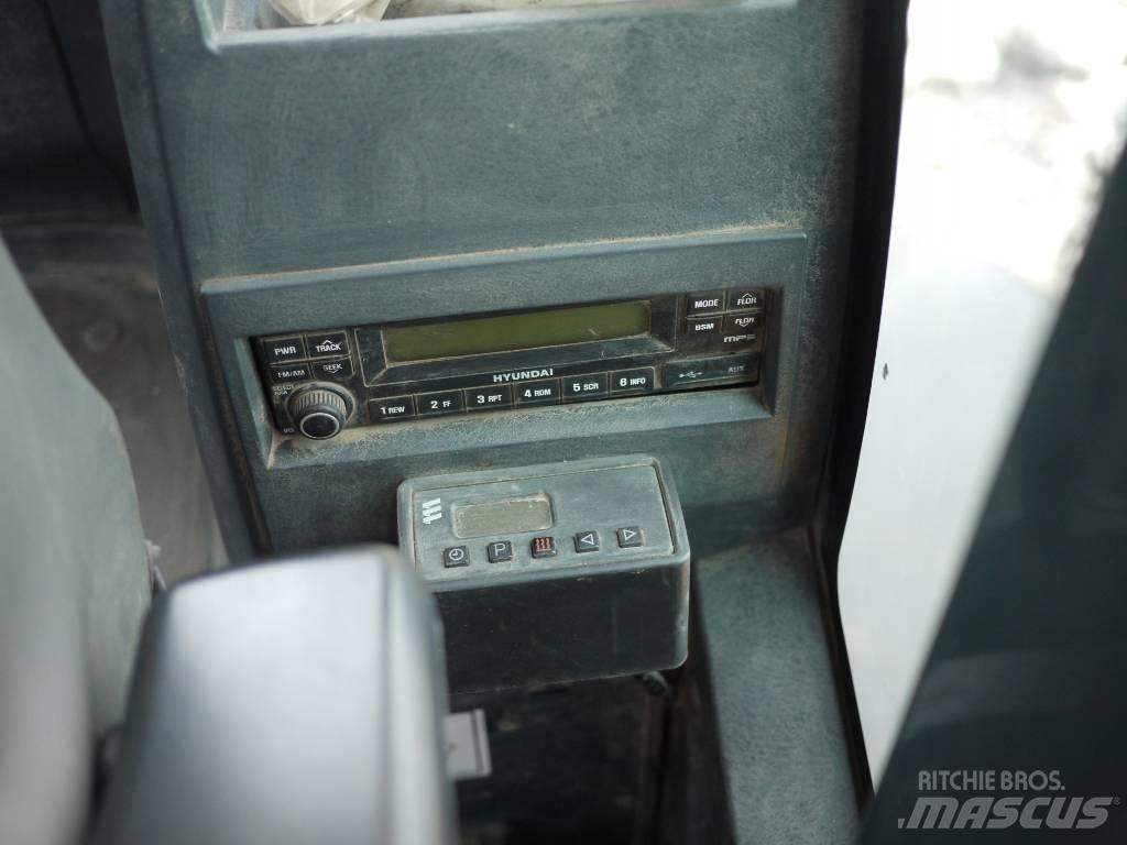 Hyundai R 380 LC-9 Bagri goseničarji