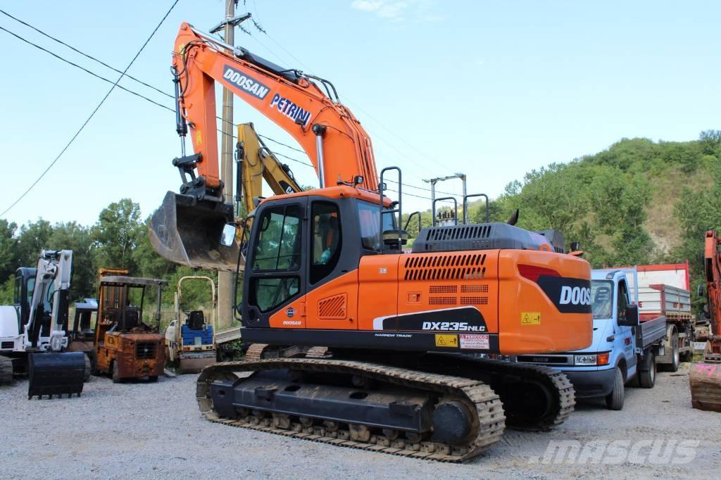 Doosan DX 235 NLC-5 Bagri goseničarji