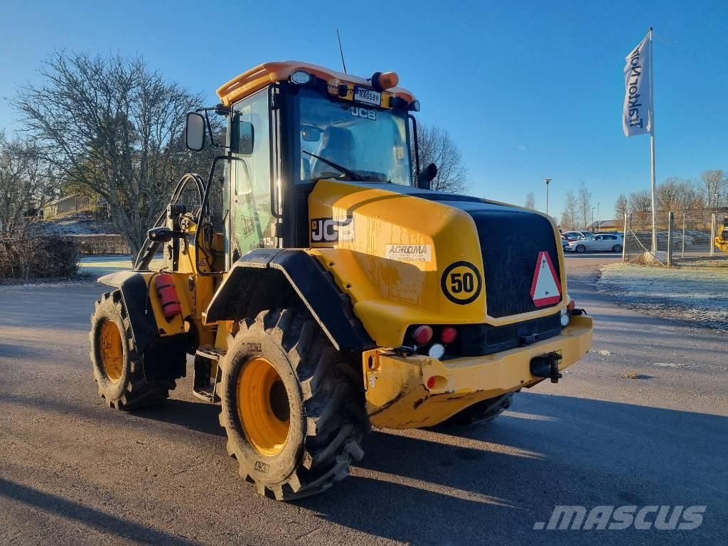 JCB 413S Kolesni nakladalci