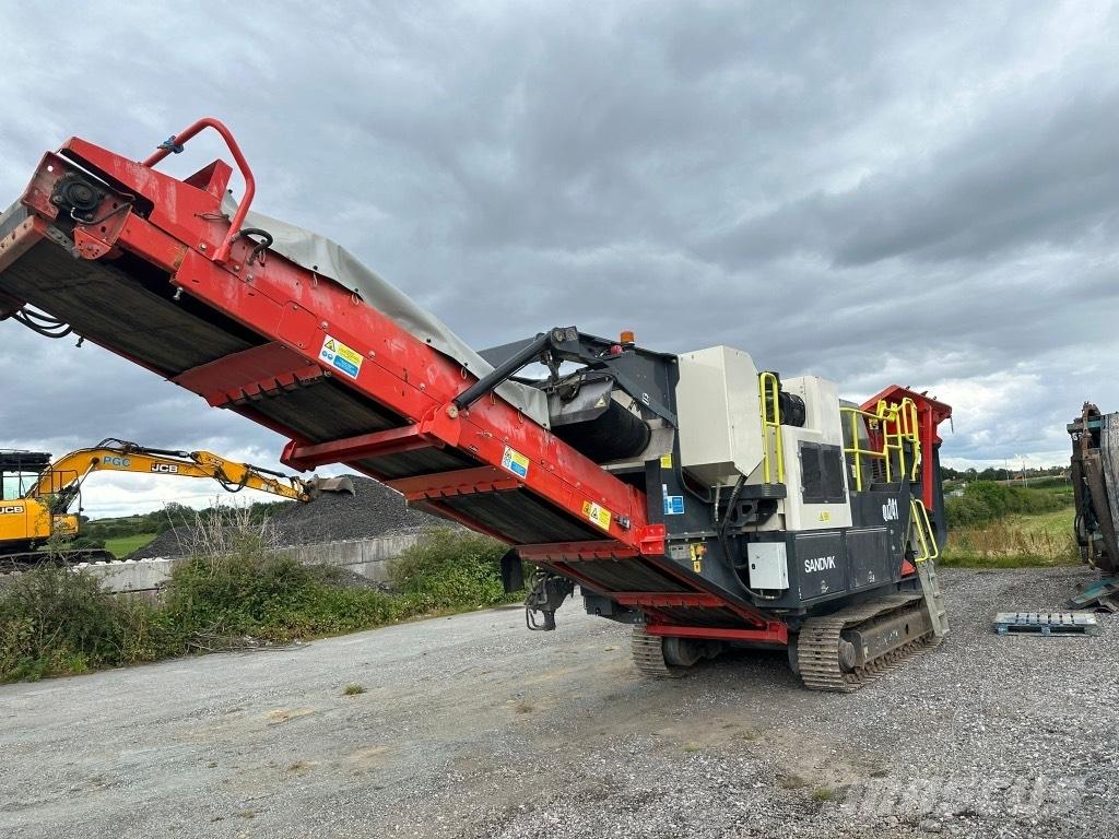 Sandvik QJ 241 Mobilni drobilniki