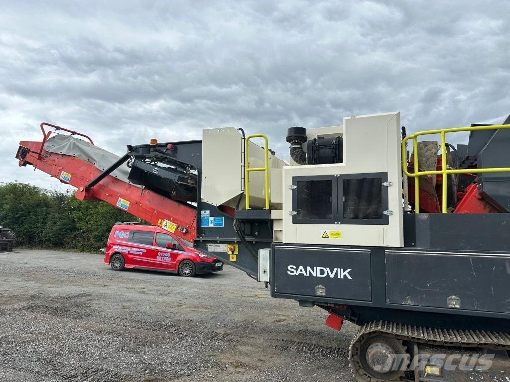 Sandvik QJ 241 Mobilni drobilniki