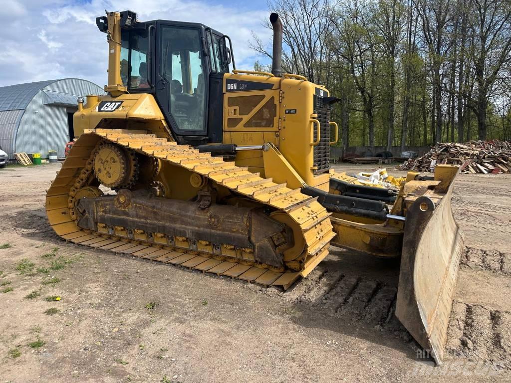 CAT D 6 N Buldožerji goseničarji