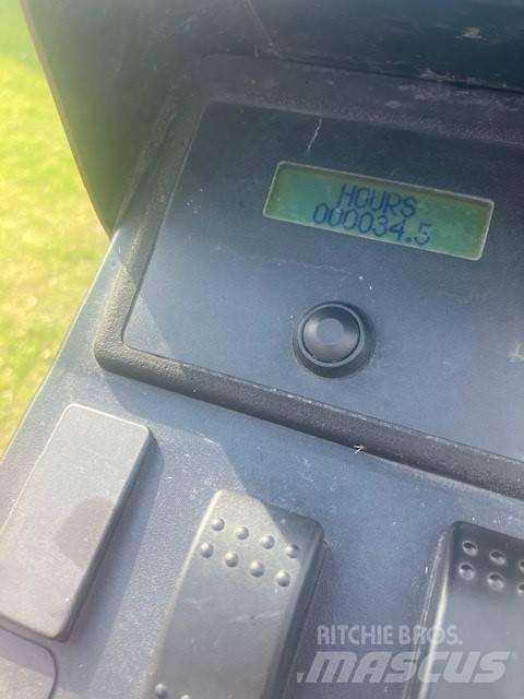 Jacobsen LF550 Kosilnice za zunanji prostor