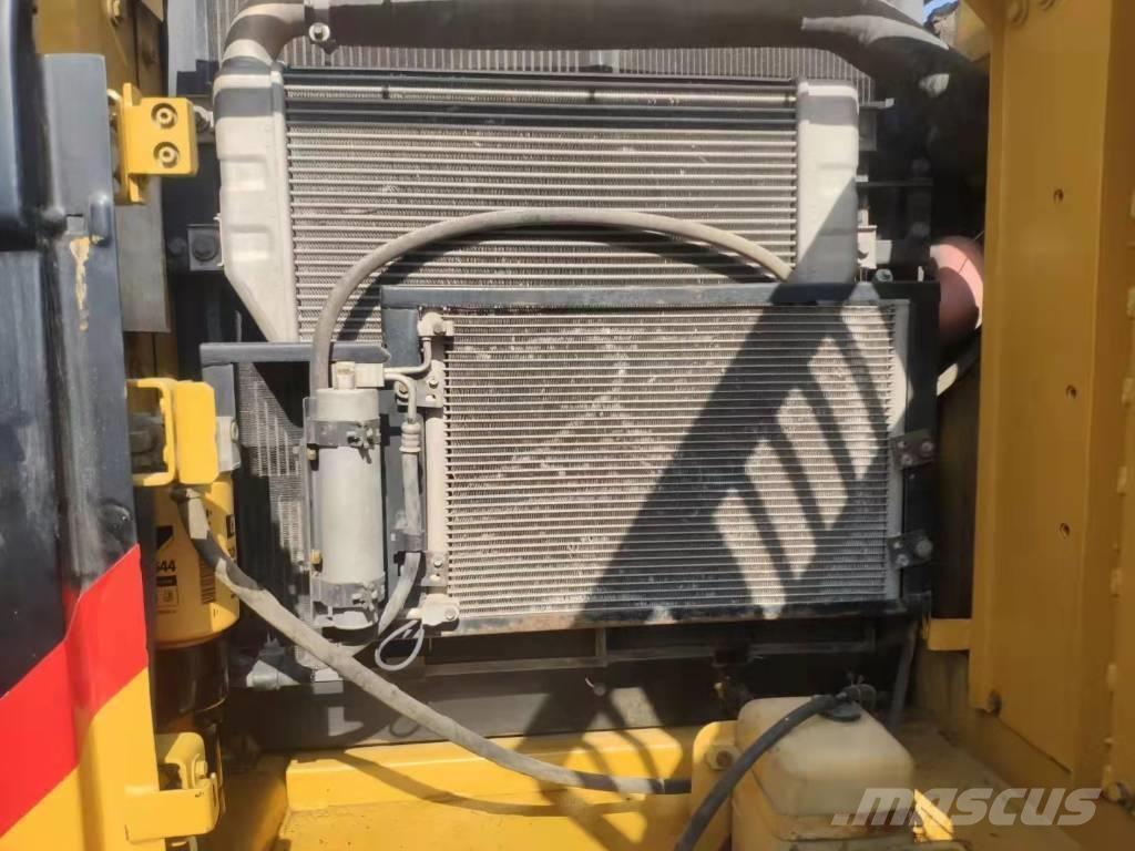 CAT 320 B Bagri goseničarji