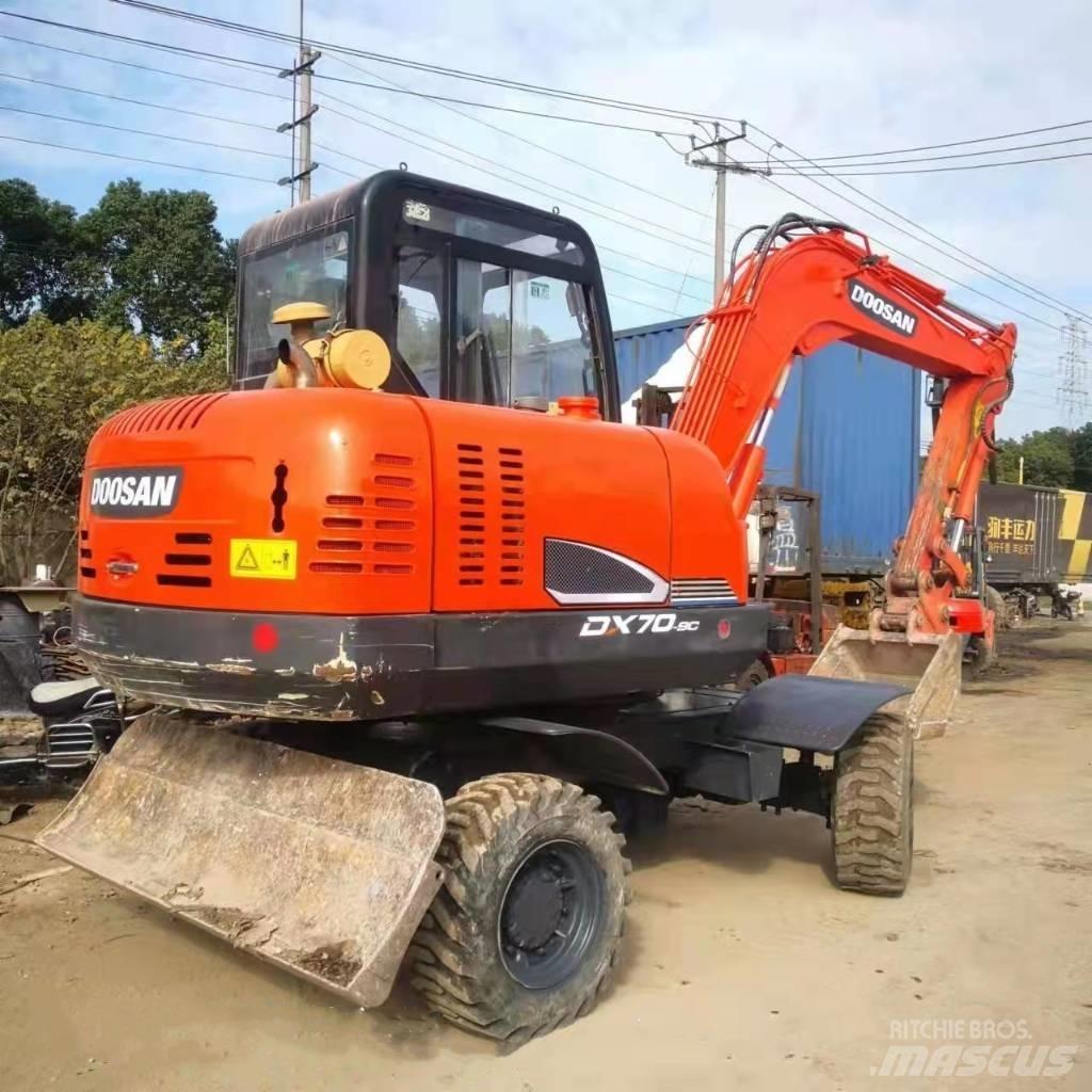 Doosan DX70W-9C Bagri na kolesih