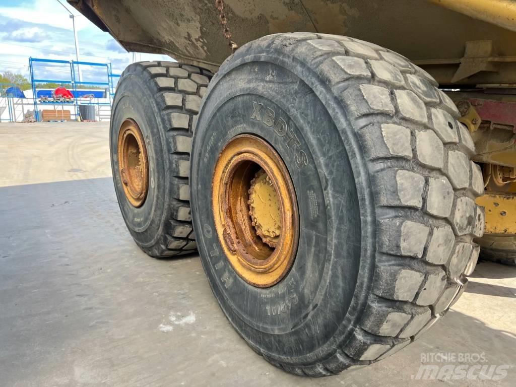 CAT 740 Zglobni demperji