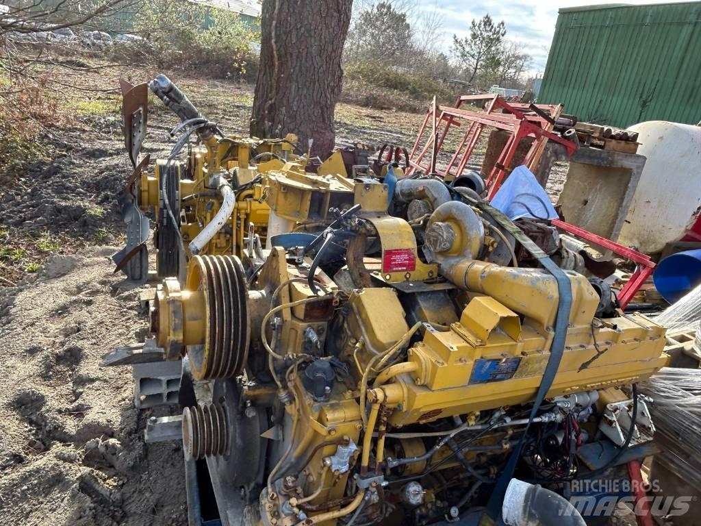 Komatsu SA12V140 Motorji