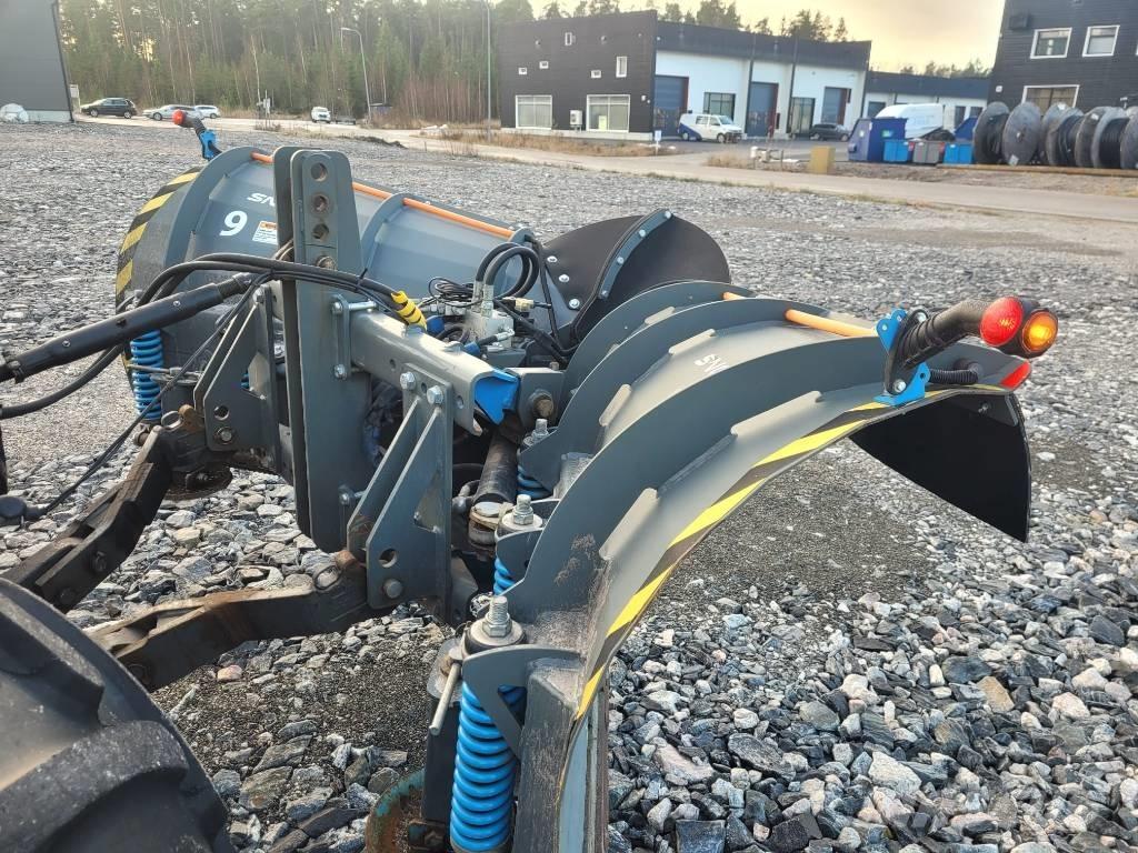 Valtra N 123 Traktorji