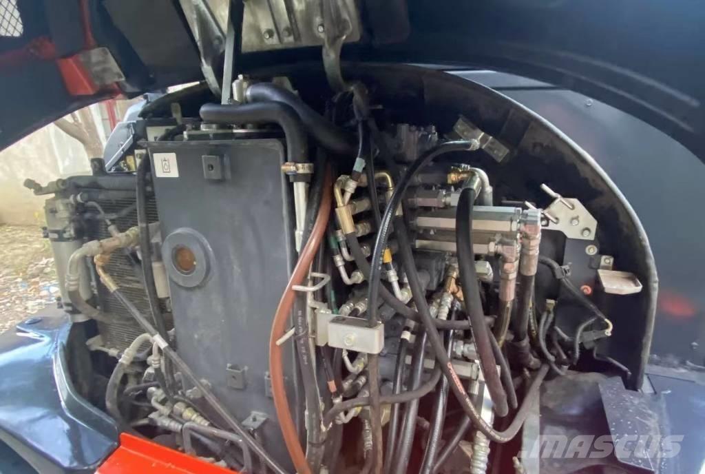 Kubota 165 Bagri goseničarji