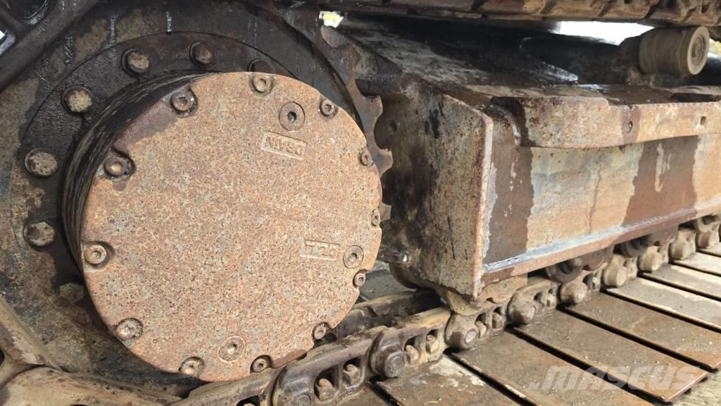 Komatsu PC 138 Bagri goseničarji