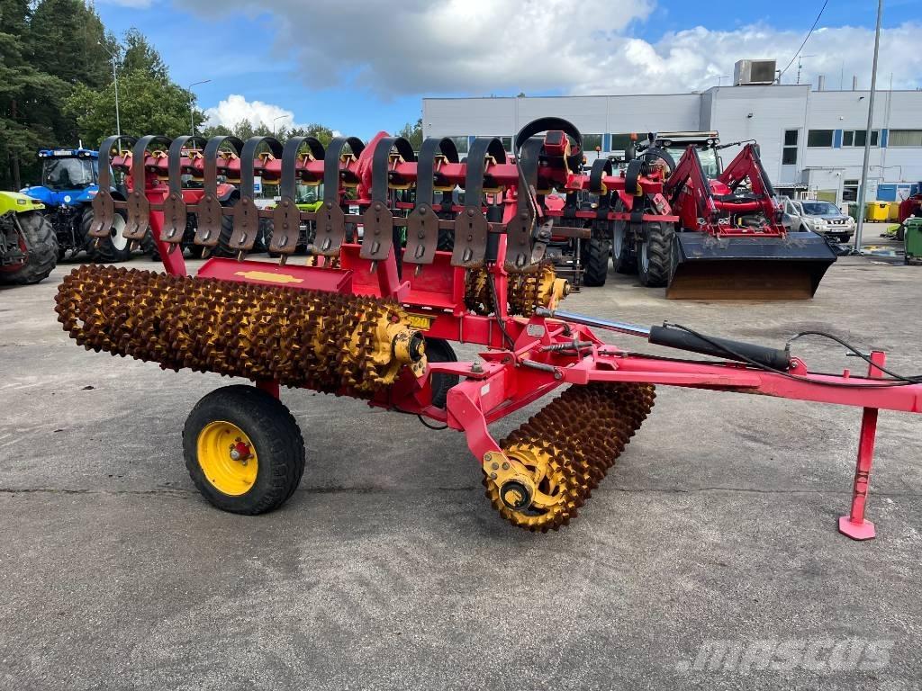 Väderstad ROLLEX 620 Valjarji