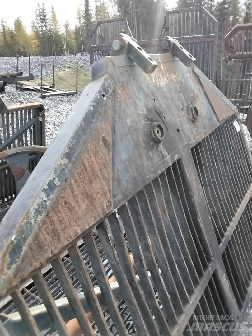 Valmet 860.4 Druge komponente