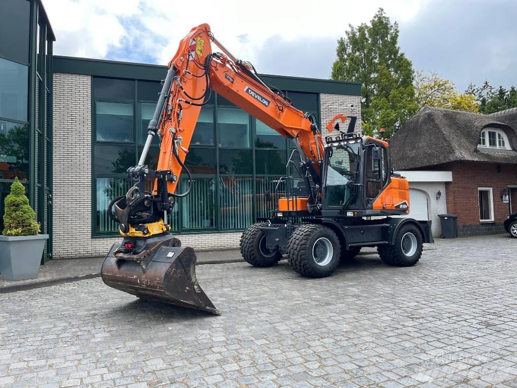 Develon DX 160 W-7 Bagri na kolesih
