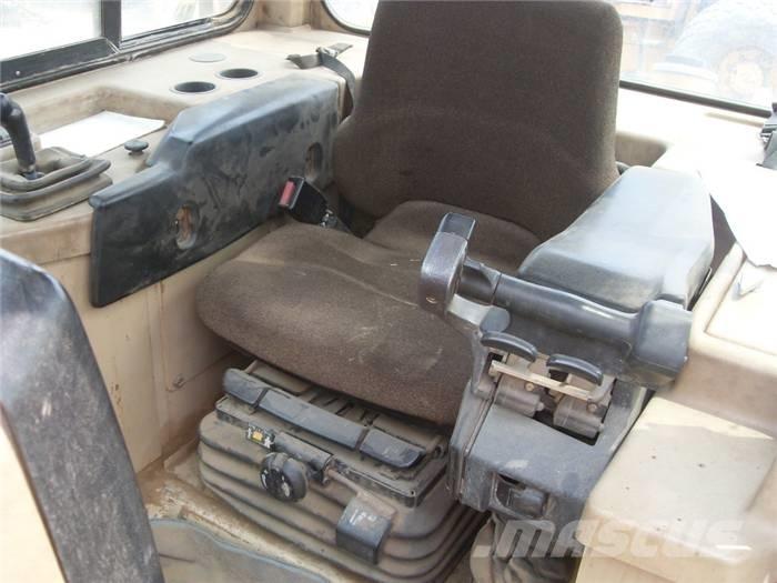 CAT D 6 M LGP Buldožerji goseničarji