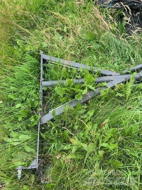 CLAAS BALE TWISTER Balirke (okrogle bale)