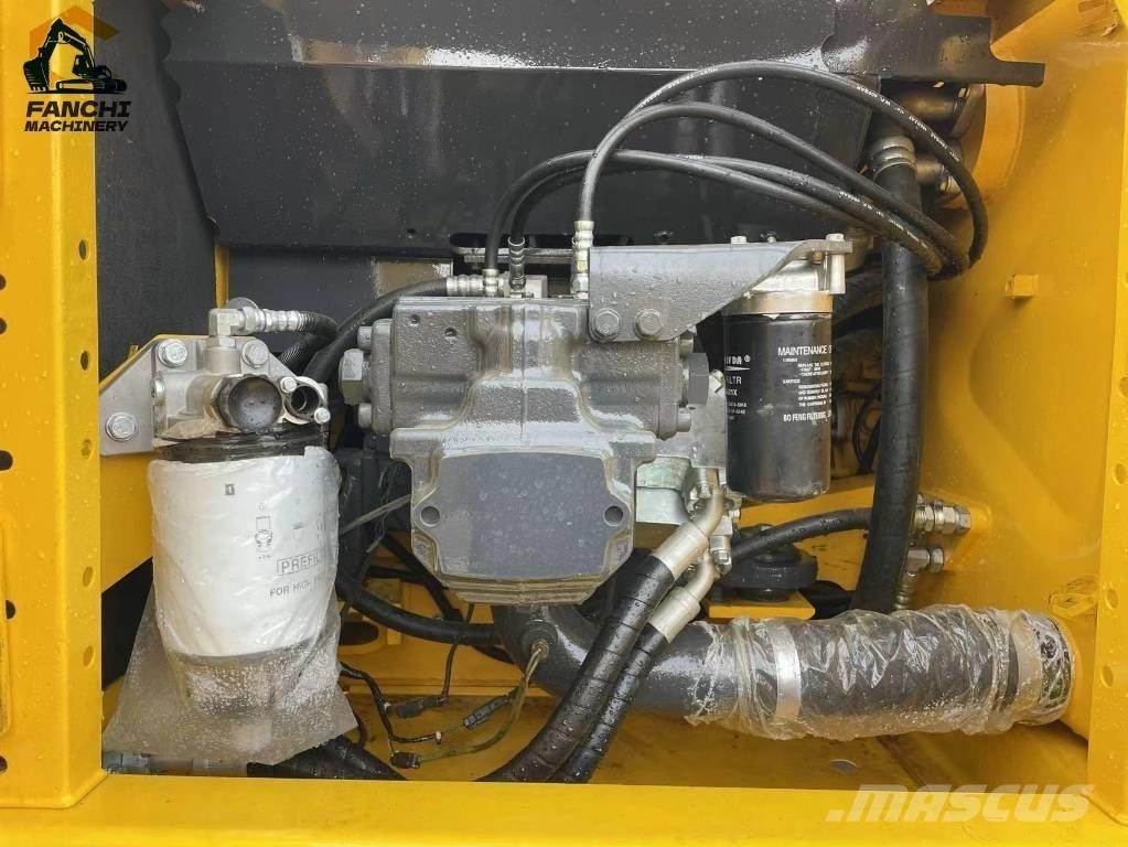 Komatsu PC240 Bagri goseničarji