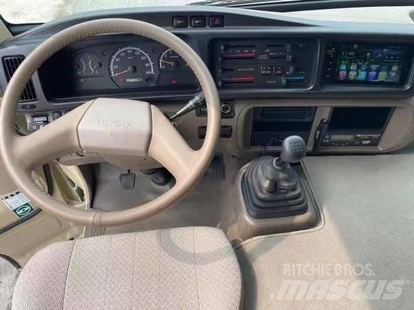 Toyota Coaster Bus Mini avtobusi